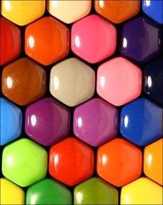 rainbow crayon tops